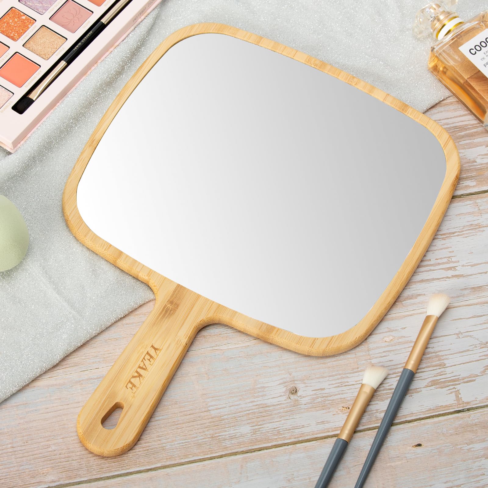 YEAKE gift-ready mirror perfect for personal use or thoughtful gifting.