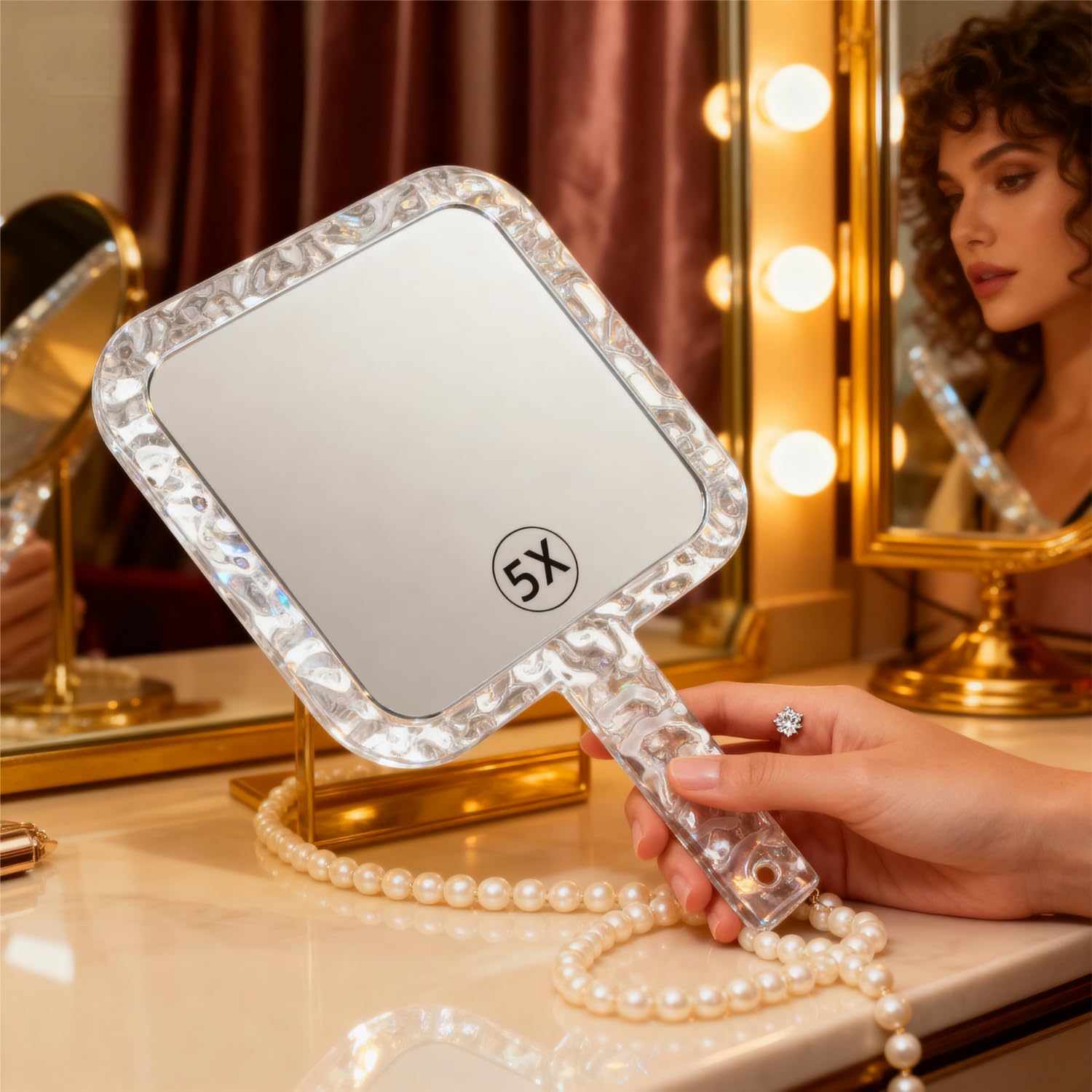 YEAKE professional-use mirror suitable for salons and studios