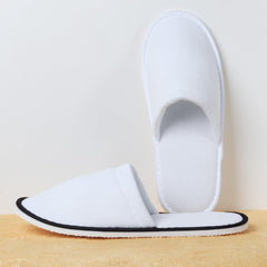 Yeios guest slippers with non-slip sole for safe indoor use.