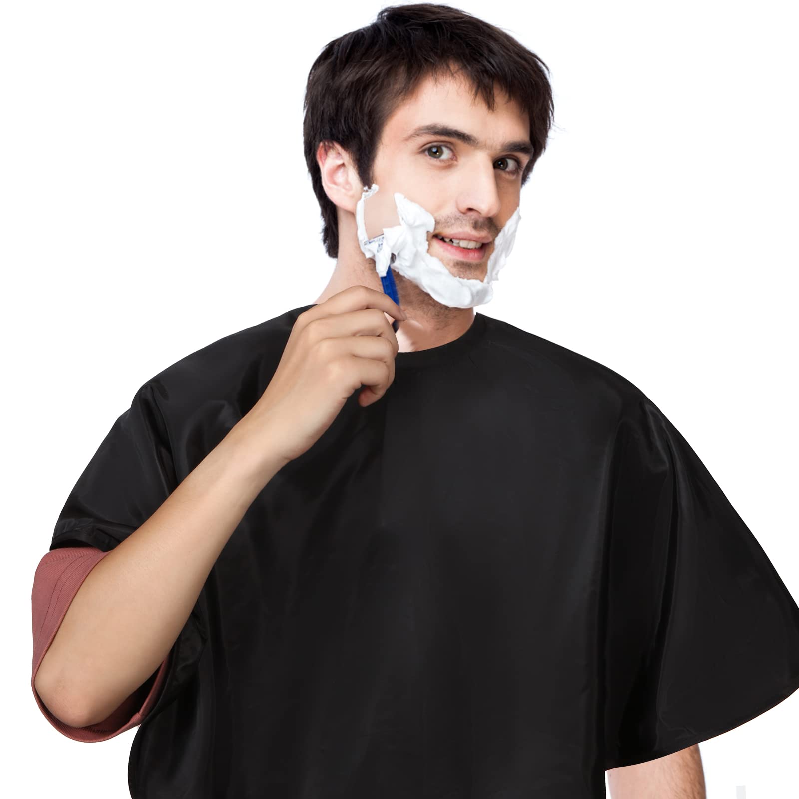 YELEGAI cape during shampooing keeps wearer dry with water resistance.