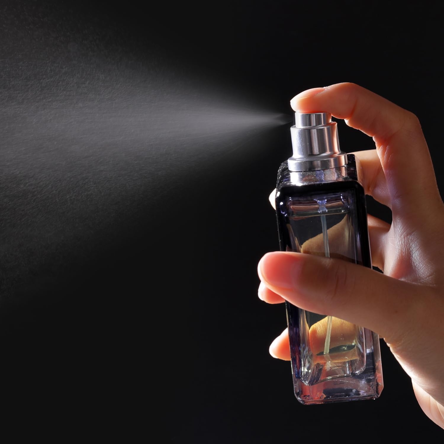 Yerpkefey travel-friendly perfume bottle for on-the-go touch-ups.