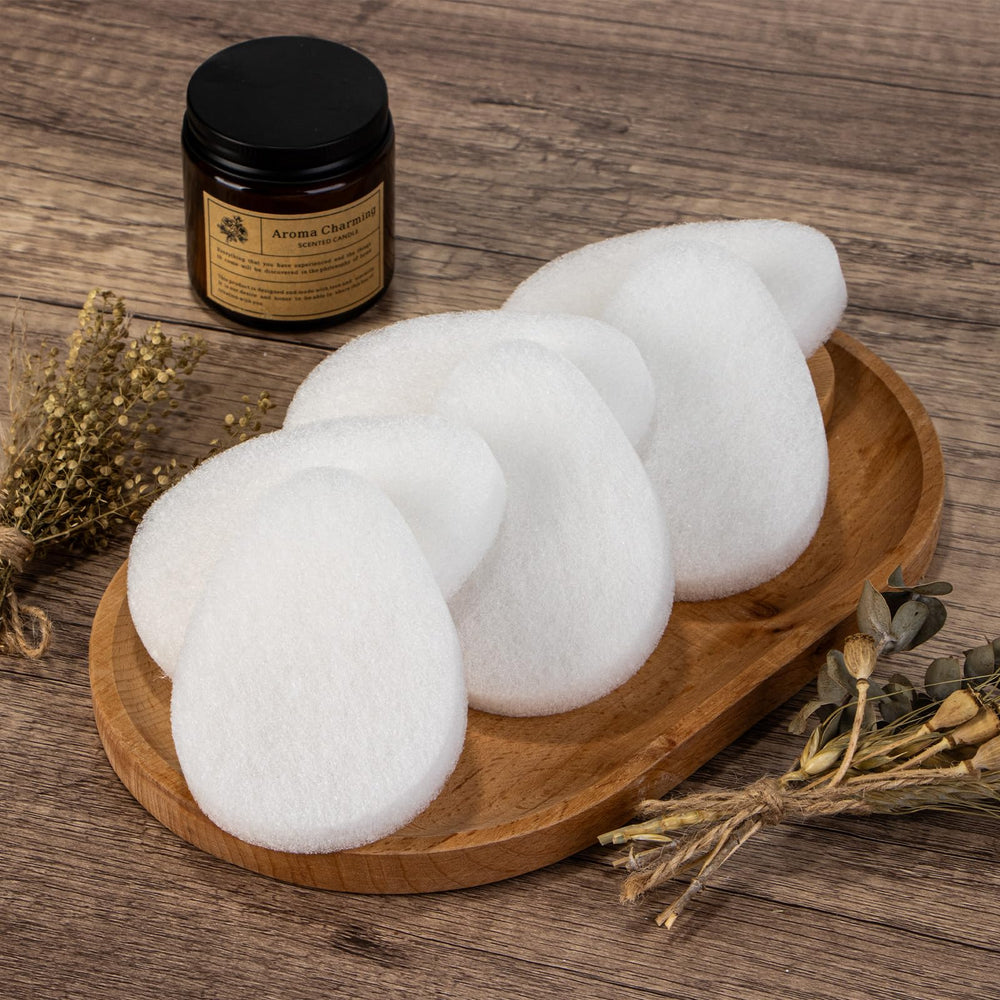Yiclick face scrubber demonstrates deep cleansing for pores