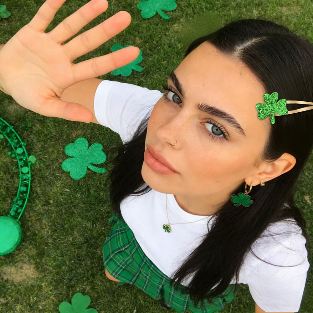 YISSION glitter shamrock clip worn with casual and party outfits