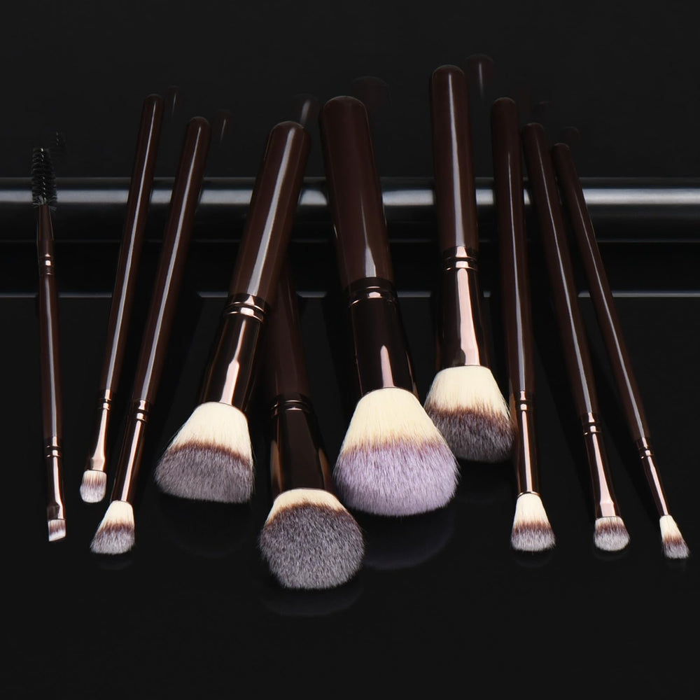 YJ-Anyue wooden-handle close-up showing ergonomic grip