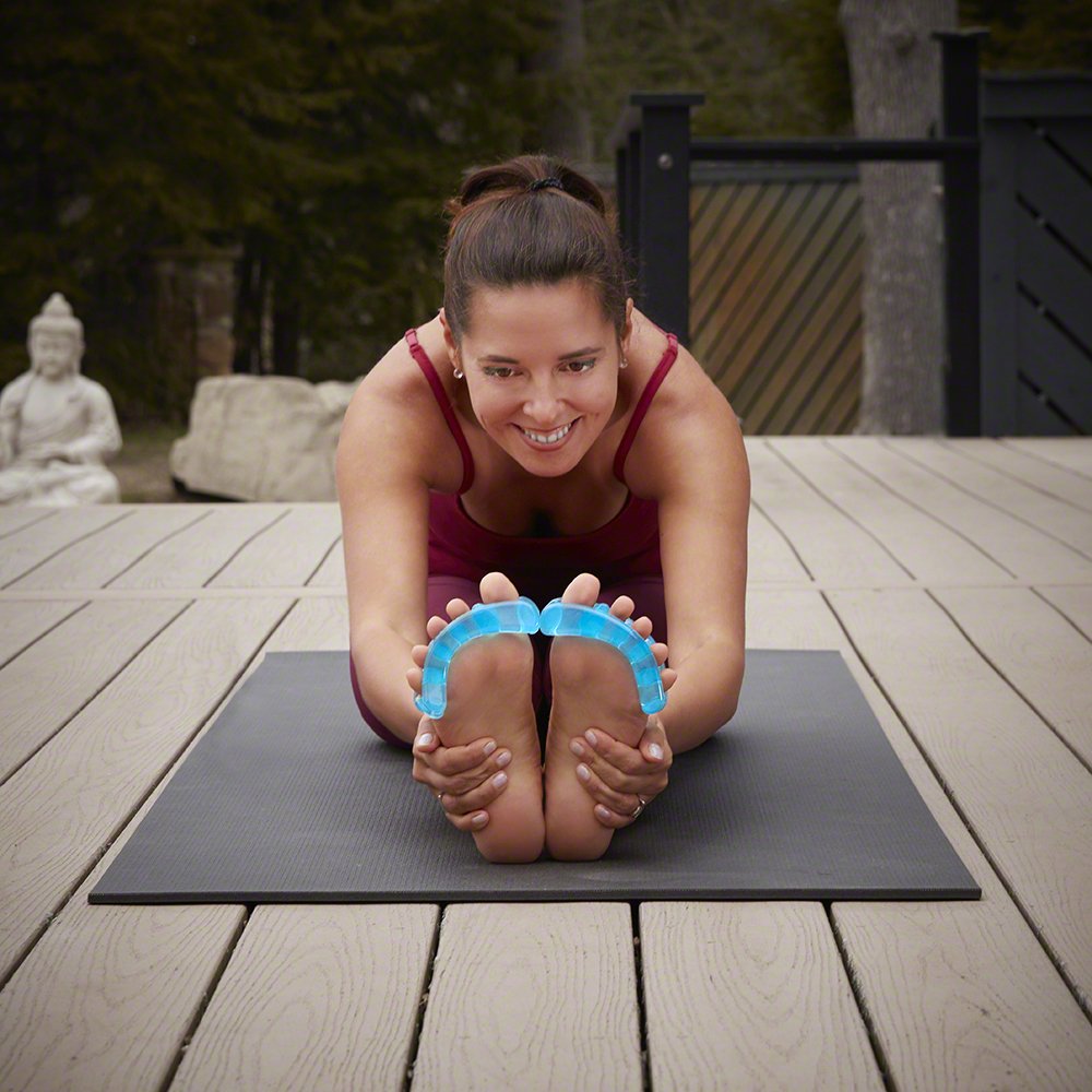 YogaToes Classic Sapphire Blue medical-grade gel photo underscores BPA-free and latex-free build.