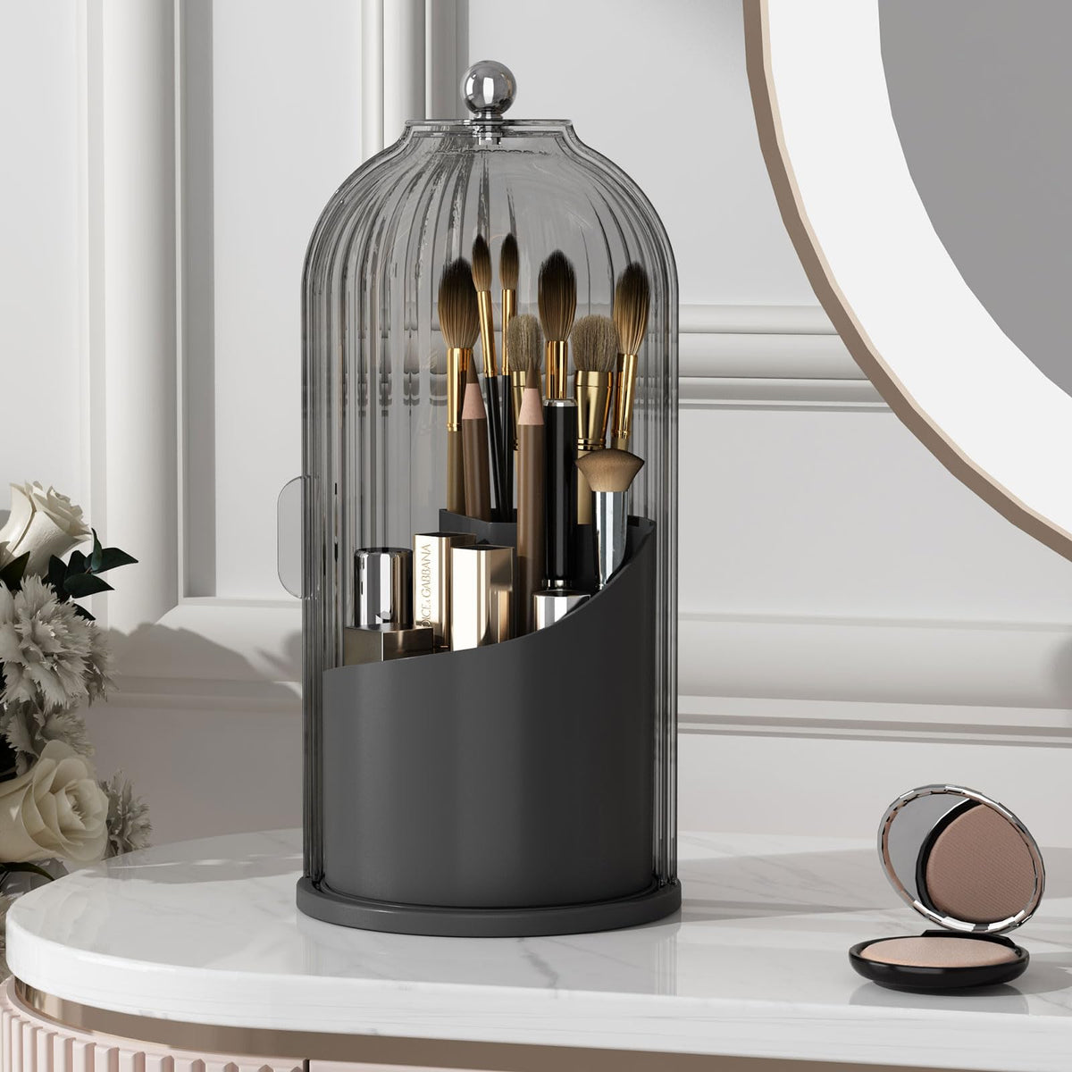YOOLENS makeup brush holder with lid keeps brushes dust-free and neatly organized.