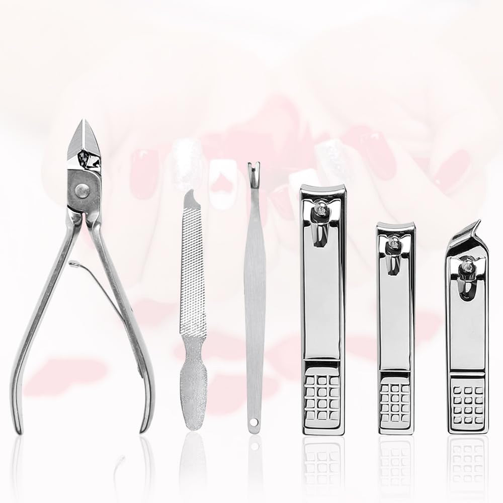 Yougai nail clippers with polished blade for precise trimming