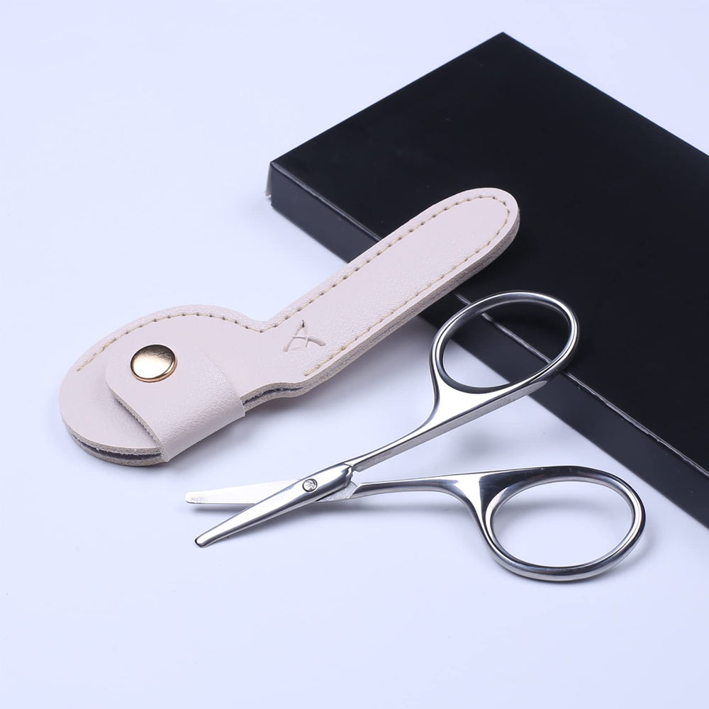 YOUYISI large handle ring design offers comfortable grip during trimming.