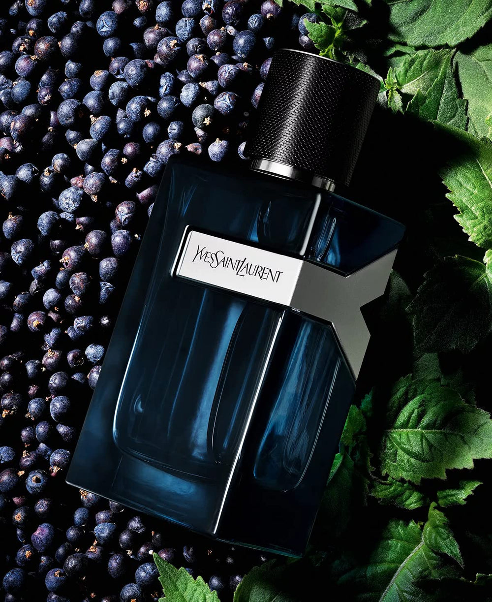 YSL Y Intense wood note closeup, warmth of patchouli and refined depth.