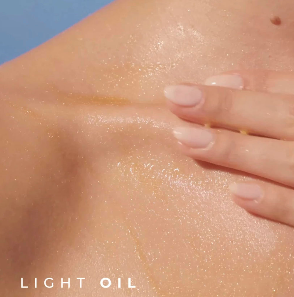 Yves Rocher Monoi Tahiti oil non-greasy absorption promotes fast settling on skin.
