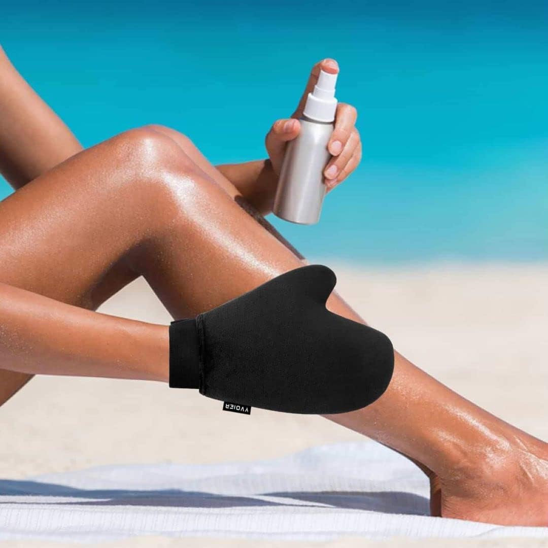 Yvoier keeps hands clean and orange-free during self tan sessions.