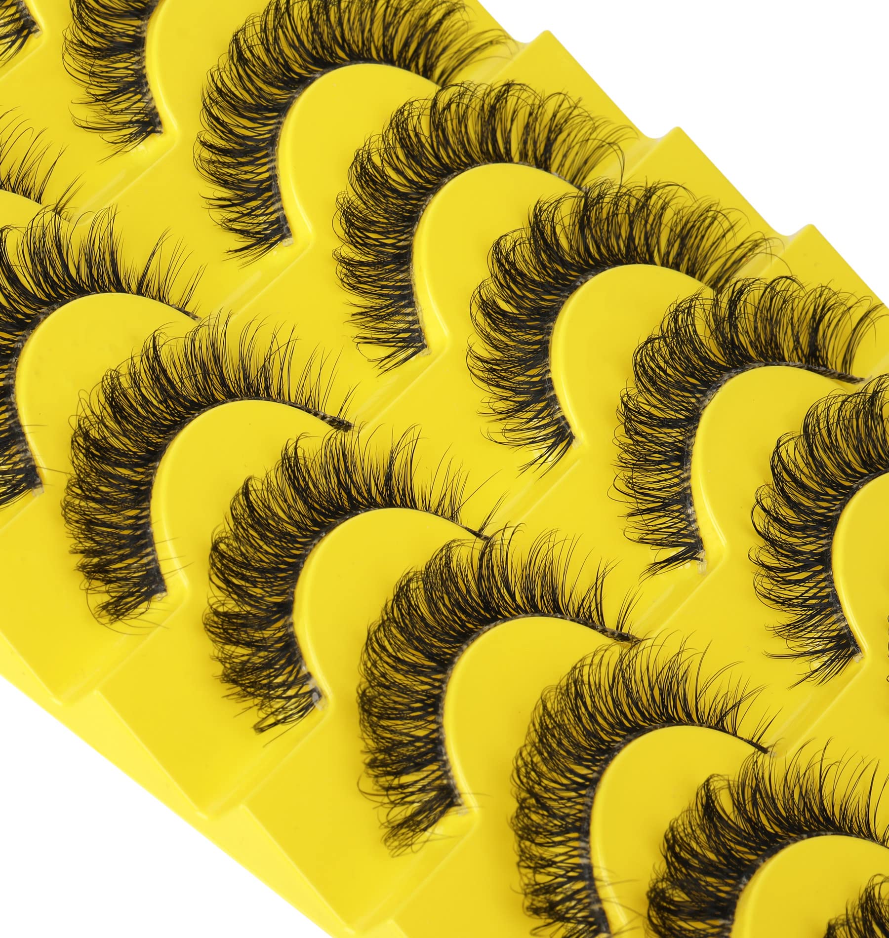 Zanlufly soft band lashes are reusable and travel friendly