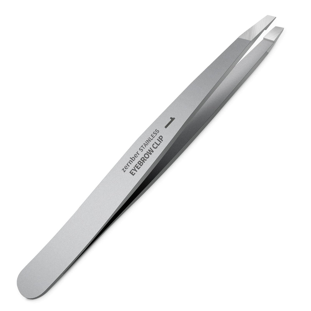 ZERNBER eyebrow slant tweezers close-up for precise plucking