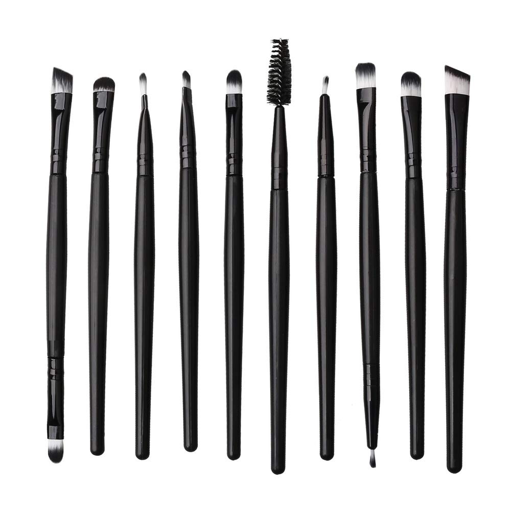 ZHIYE foundation brush in action for even coverage