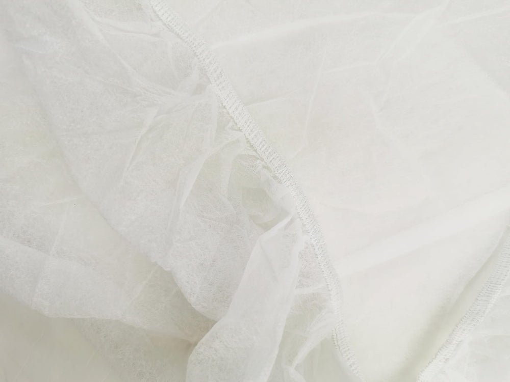 ZMDREAM hygienic latex-free table cover for sensitive clients.
