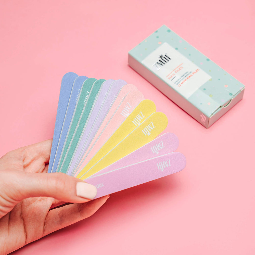 ZMOI nail care accessory palette in pastel hues for quick shaping during salon or home sessions