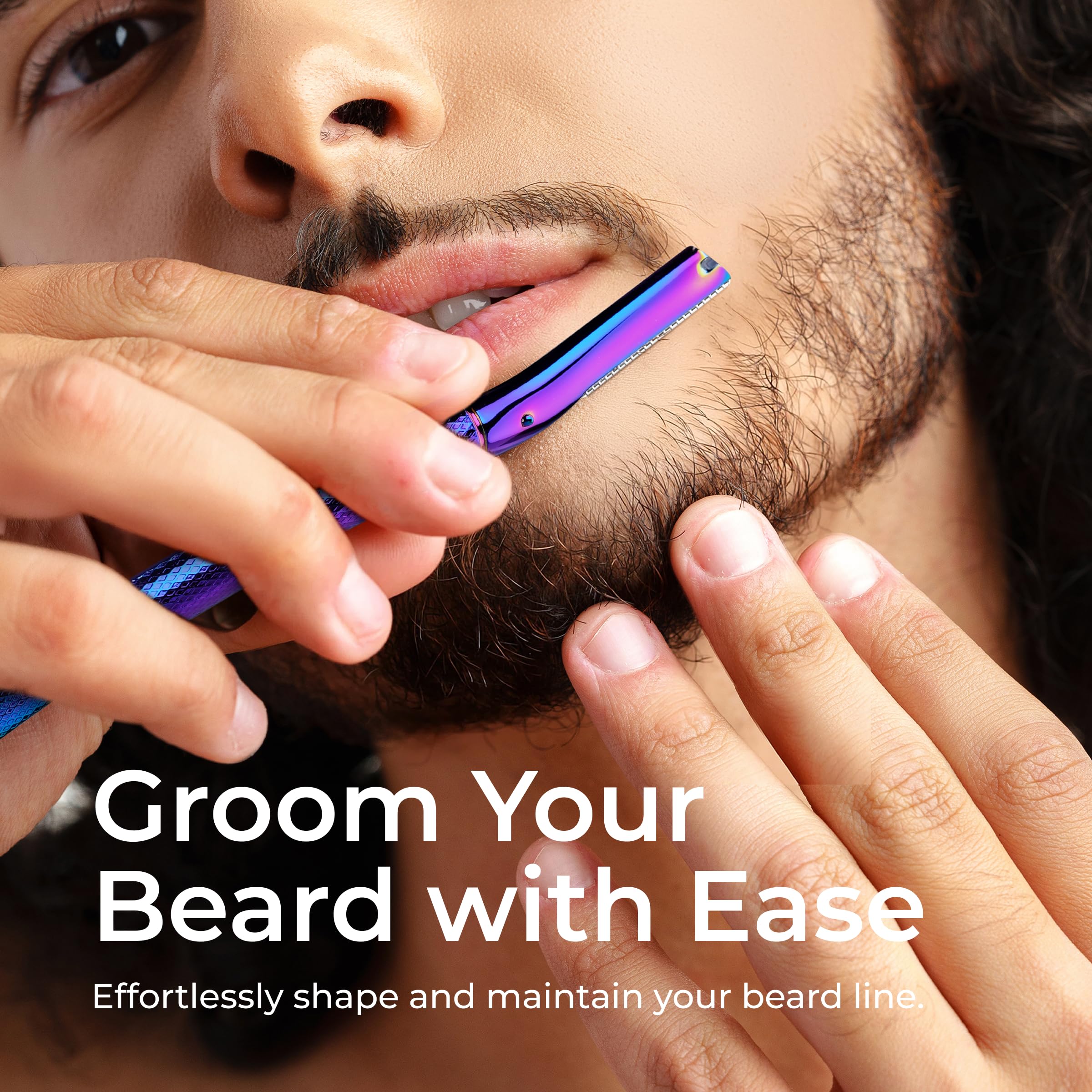 ZOMCHI unisex razor in hand showing ease of use