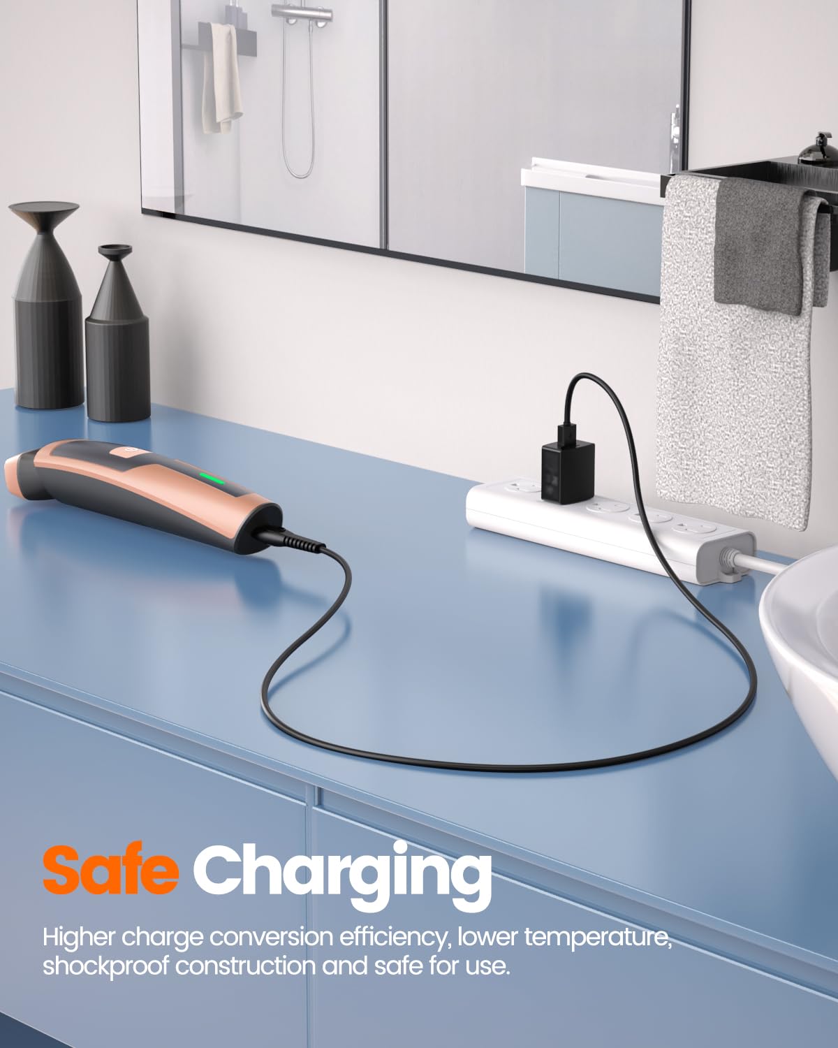 Zouxan 5V UL charger on desk for Philips OneBlade travel setup