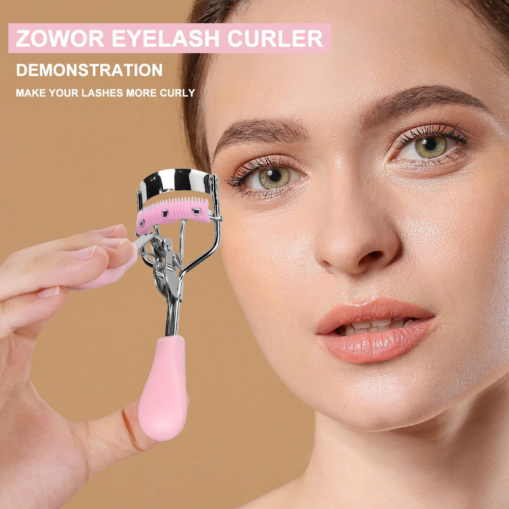 Close-up of the curved hinge showing smooth squeeze for instant curl.