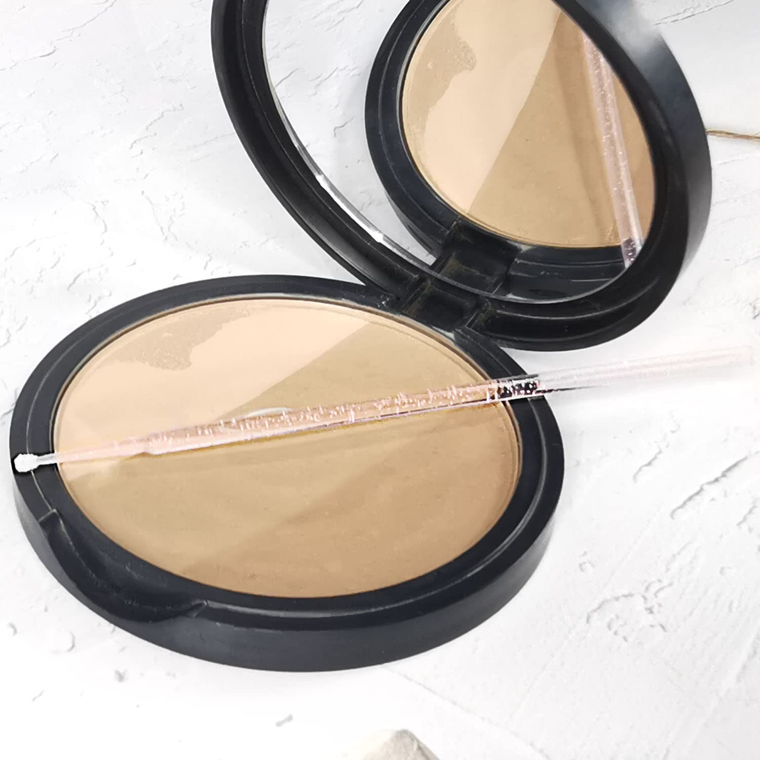 ZYIGYI eyeshadow and brow powder removal tip for clean, defined eyes.