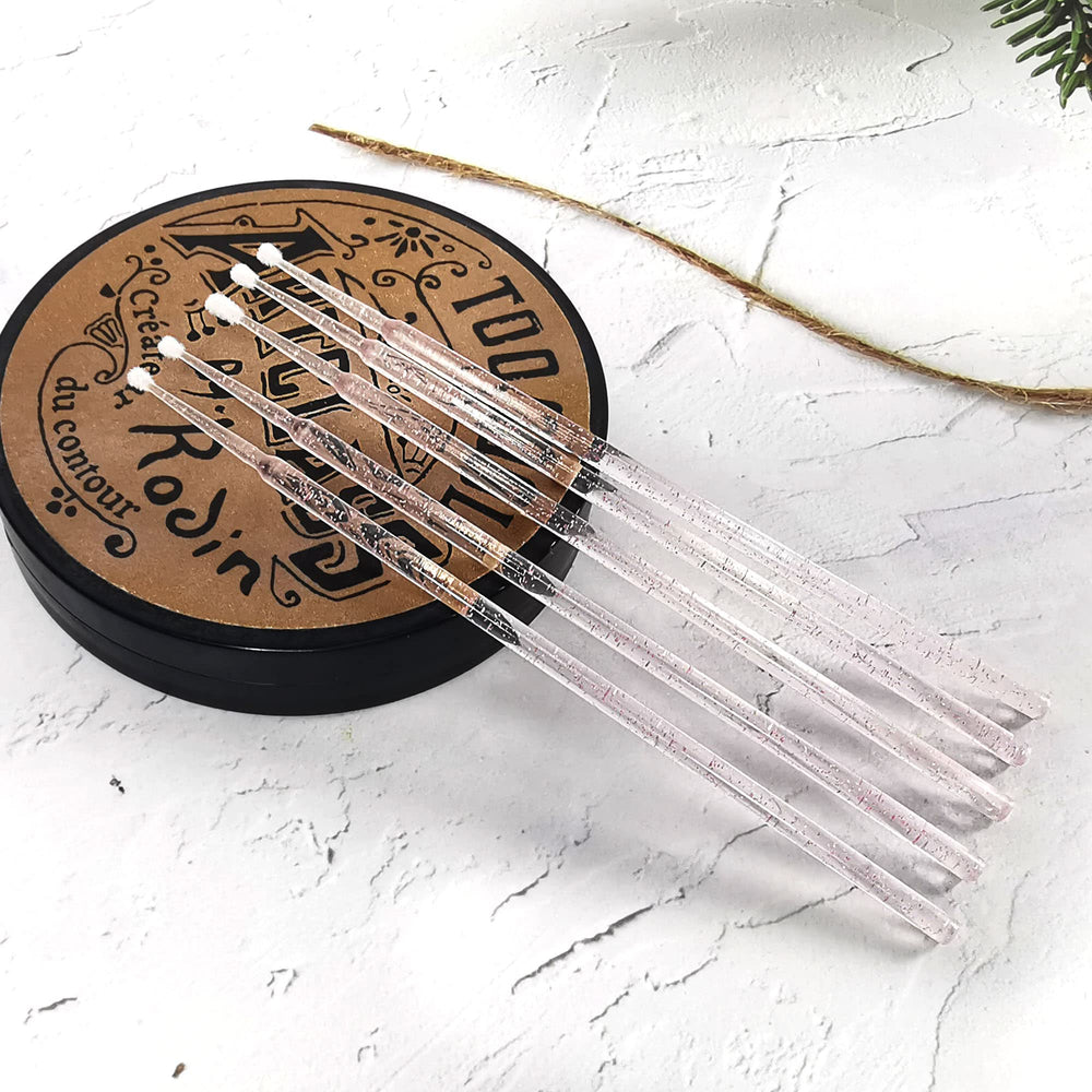 ZYIGYI lip gloss applicator head enables smooth, controlled product application.