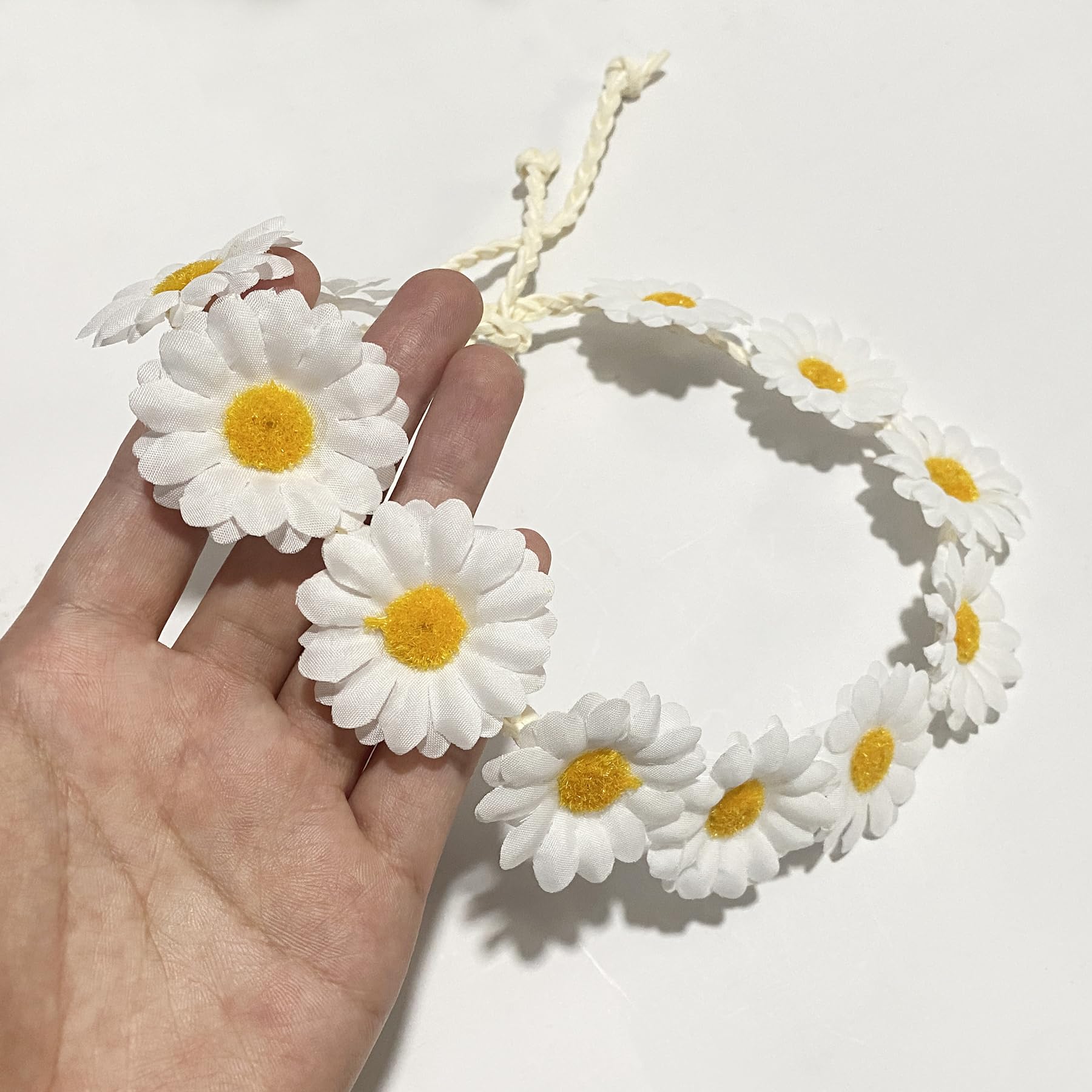zYoung corona de girasol, detalle frontal, añade elegancia suave para sesión de boda.