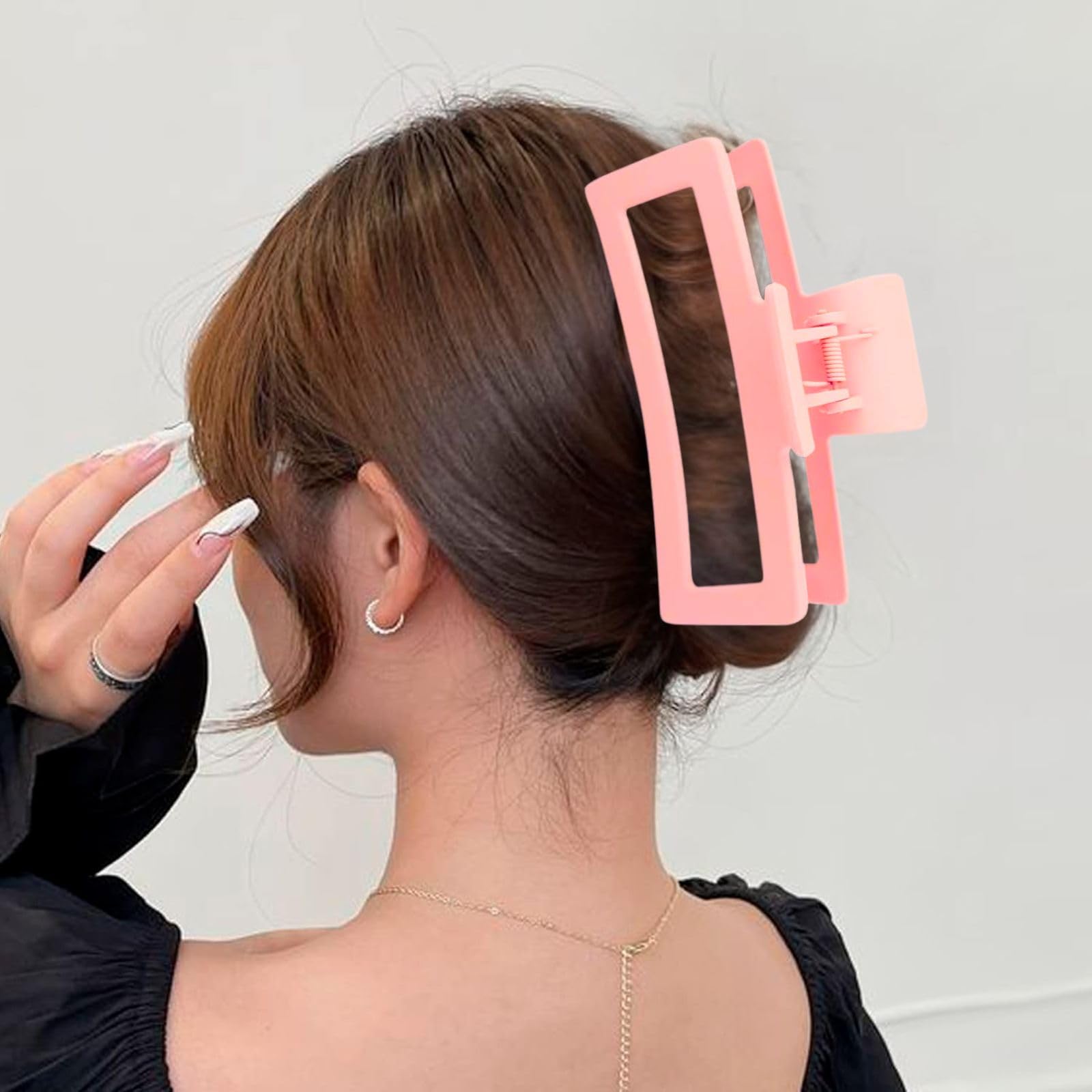 ZYTJ gradient pink 5 inch XL claw clip matte finish highlights texture and grip on straight hair.